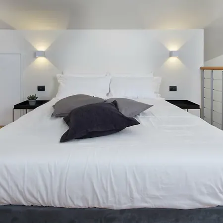 Vogue Roma Apartment *